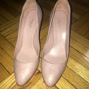 Gucci round toe heels size 40